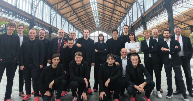 En route vers Shanghai : Technobel entraine un Red Bear vers l'excellence !
